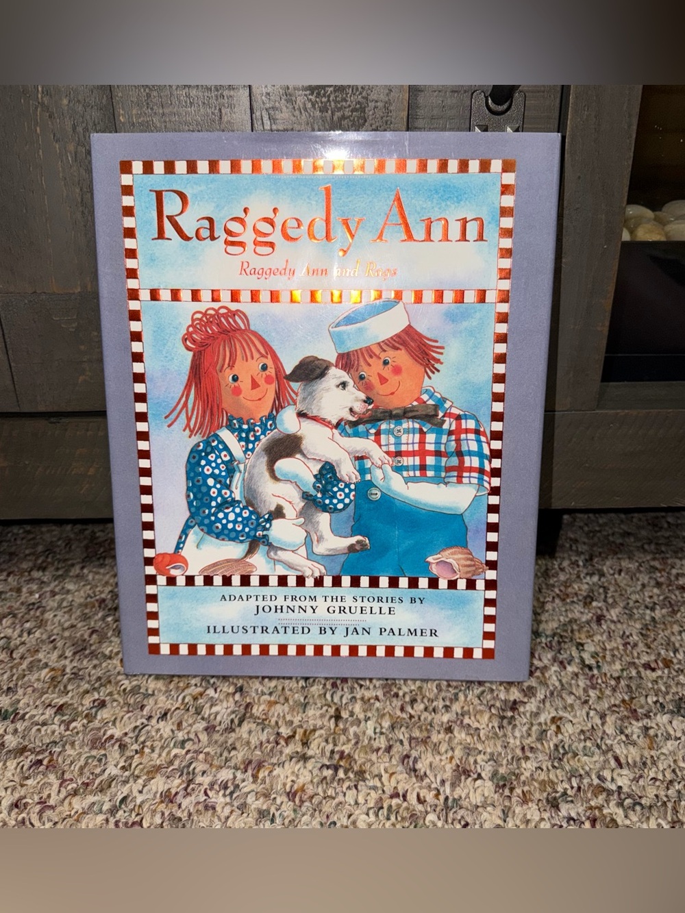2002 Raggedy Ann and rags Illustrated children's Book